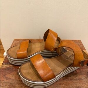 Women's Brown Platform Sandals